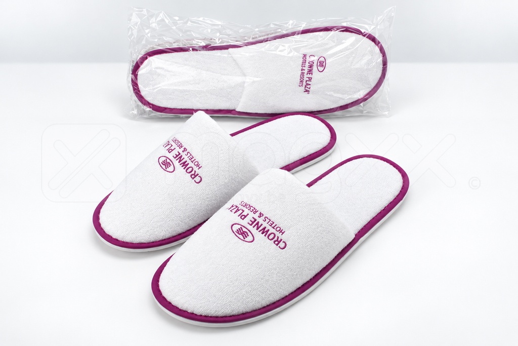 [0,95€] Crowne Plaza Classic Closed-Toe Slippers